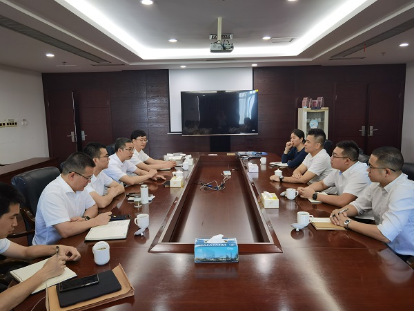 6月29日，，，，，，正泰集团副总裁陆川来访抖圈官网，，，，，，共商光伏项目合作事宜（投运部，，，，，，徐昭）.jpg